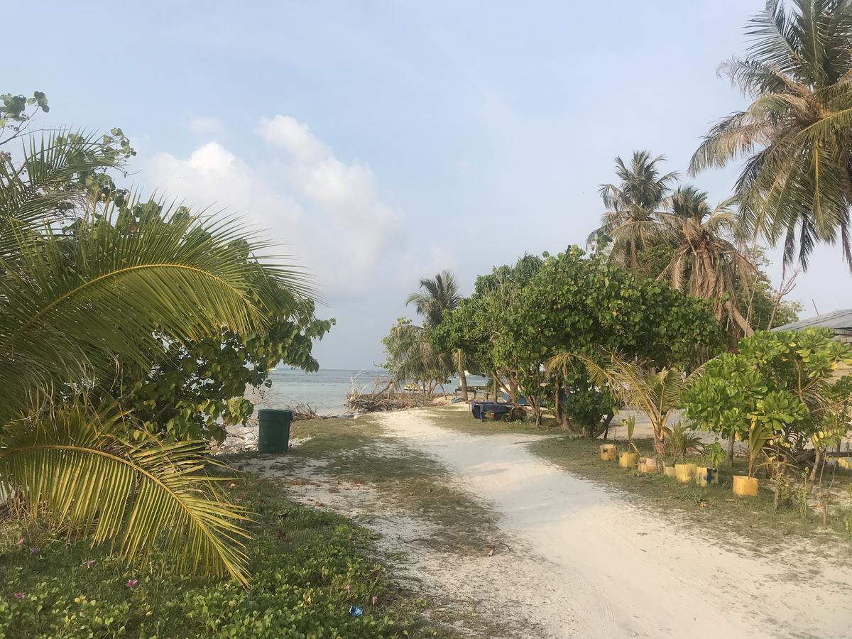 Rip Tide Vacation Inn, K.Guraidhoo Guraidhoo  Exterior photo